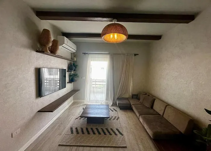 Comfortable At La Hacienda Apartment